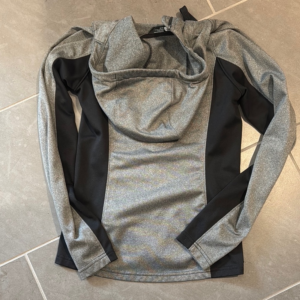 The North Face Gray and Black Hoodie - Picture 4 of 4